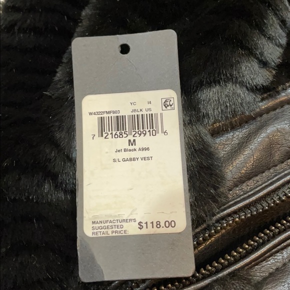 Vest - Picture 10 of 16